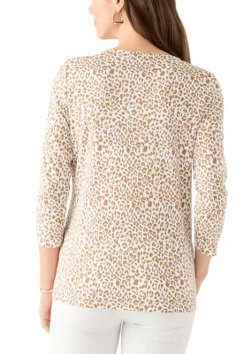 Women's 3/4 Printed Neck Detail Top