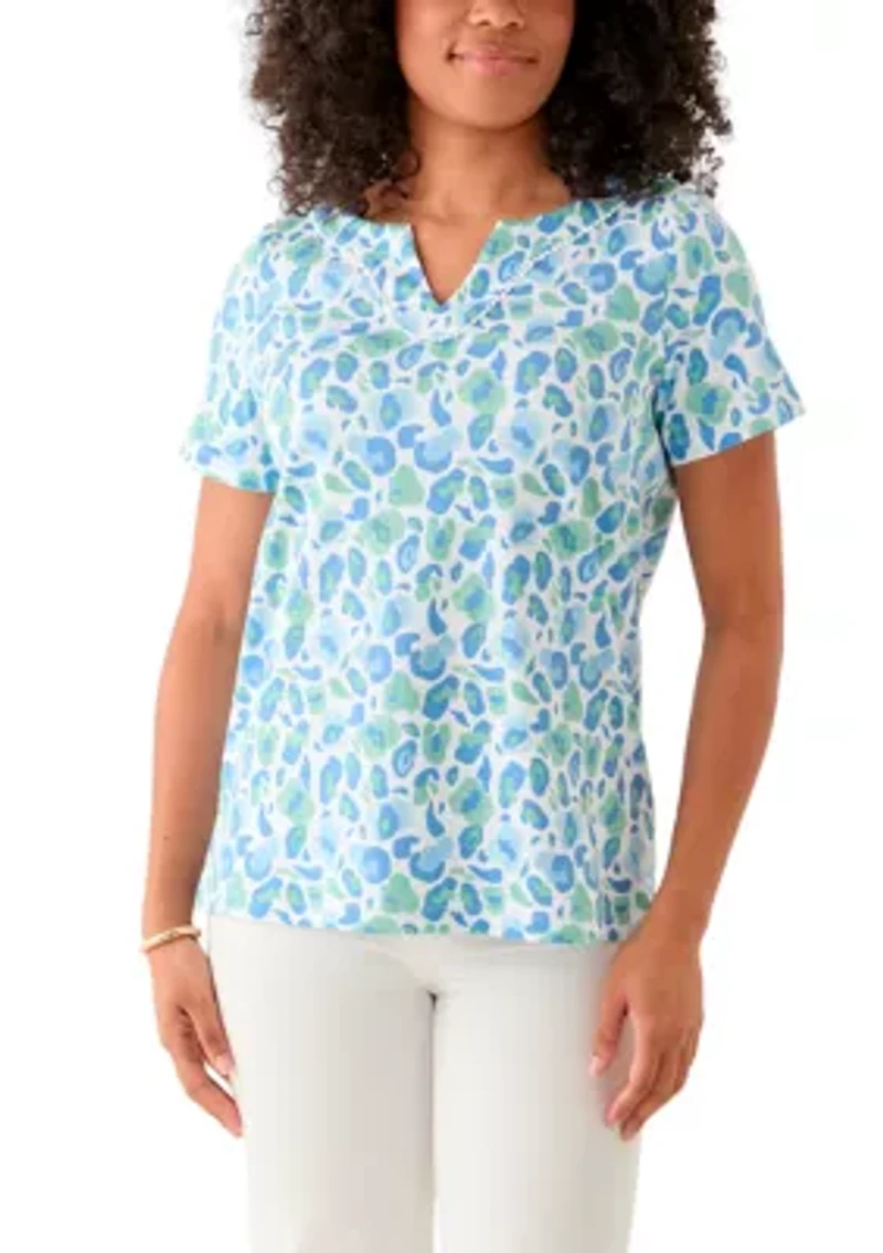 Women's Short Sleeve Crochet Trim Printed T-Shirt