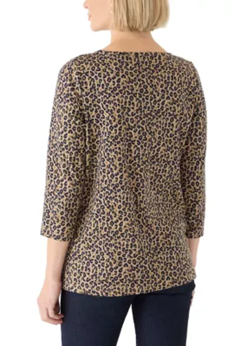 Women's 3/4 Sleeve Neck Detail Print Shirt
