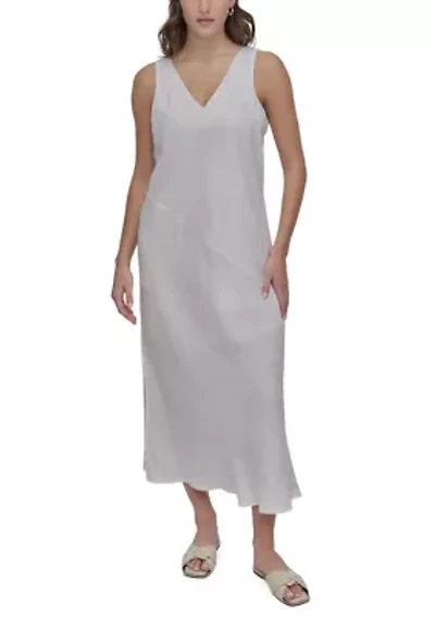 Women's Sleeveless V-Neck Midi Dress