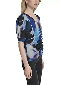Women's Short Sleeve V-Neck Ruch Brushstroke Print Knit Top