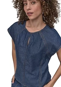 Women's Flutter Sleeve Keyhole Chambray Top