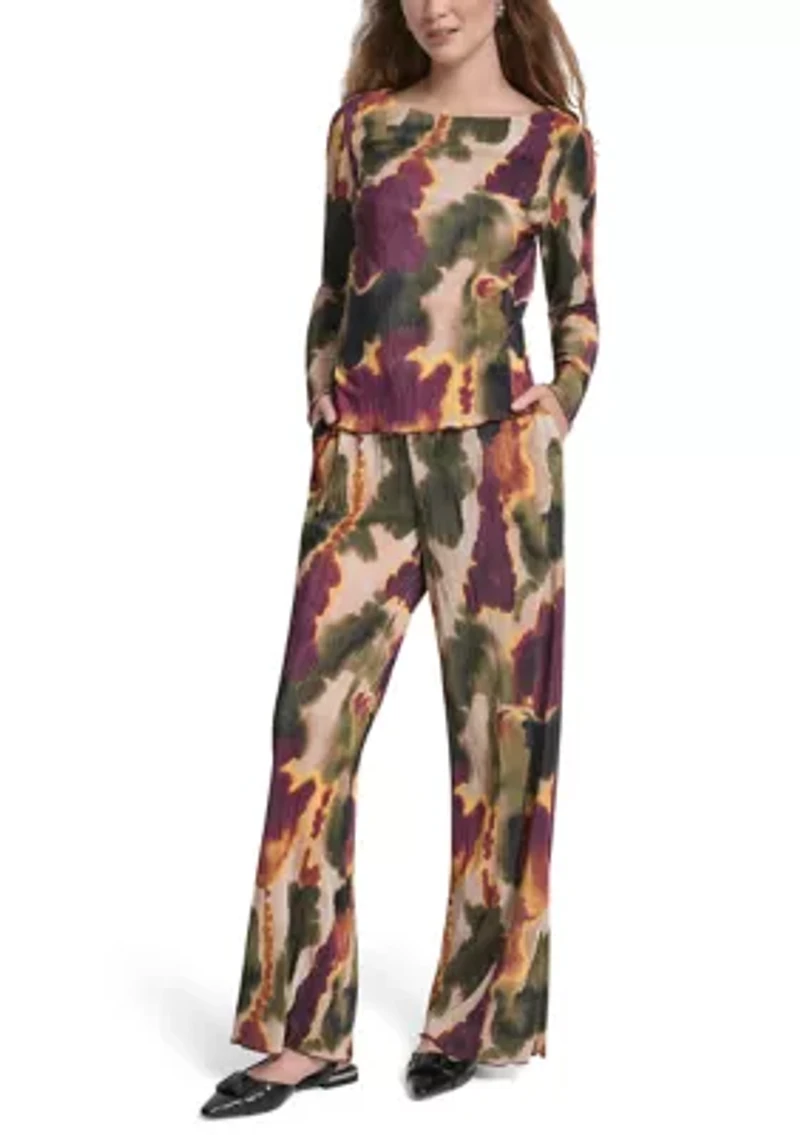 Women's Printed Boat Neck Plissé Top