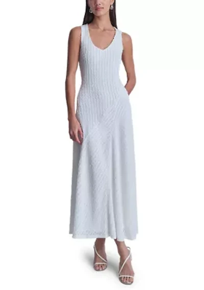 Women's Sleeveless V-Neck Asymmetrical Crochet Dress