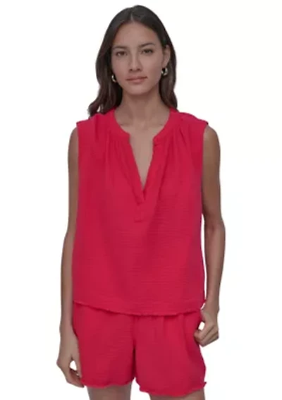 Women's Sleeveless Split Neck Gauze Popover Blouse