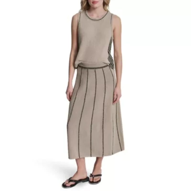 Crew Neck Sleeveless Sweater W/ Stripped Detail