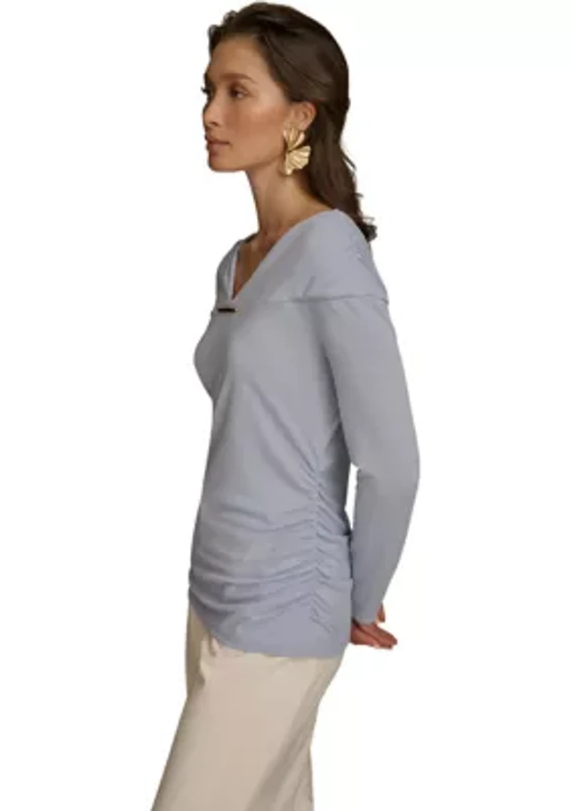 Women's Long Sleeve V-Neck Hardware Knit Top