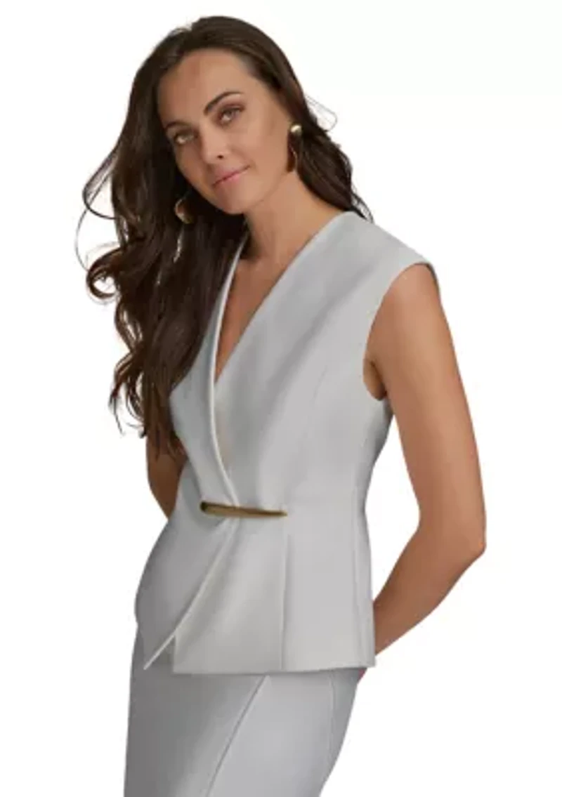 Women's Sleeveless Hardware Jacket
