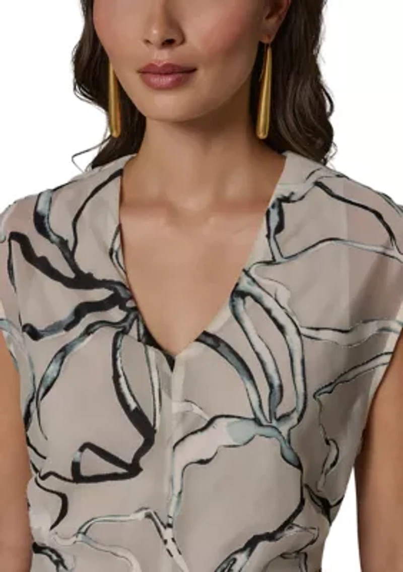 Women's Sleeveless V-Neck Burnout Floral Blouse