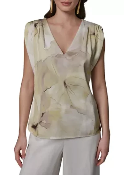 Women's Short Sleeve V-Neck Floral Top