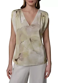 Women's Short Sleeve V-Neck Floral Top