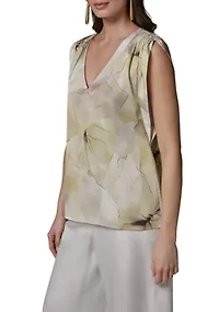 Women's Short Sleeve V-Neck Floral Top