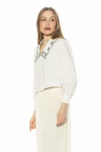 Issey Lace Collared Blouse