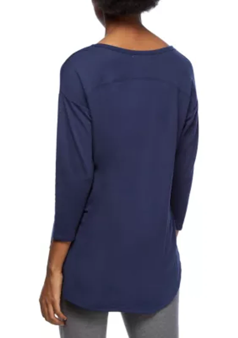 Studio Women's Long Sleeve Graphic T-Shirt