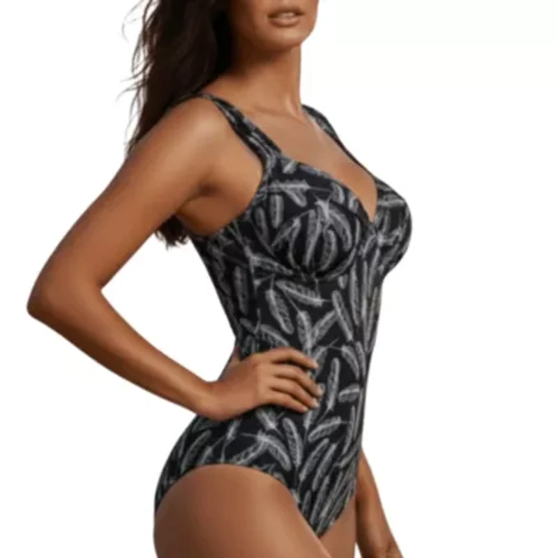 Keyhole back one piece swimsuit