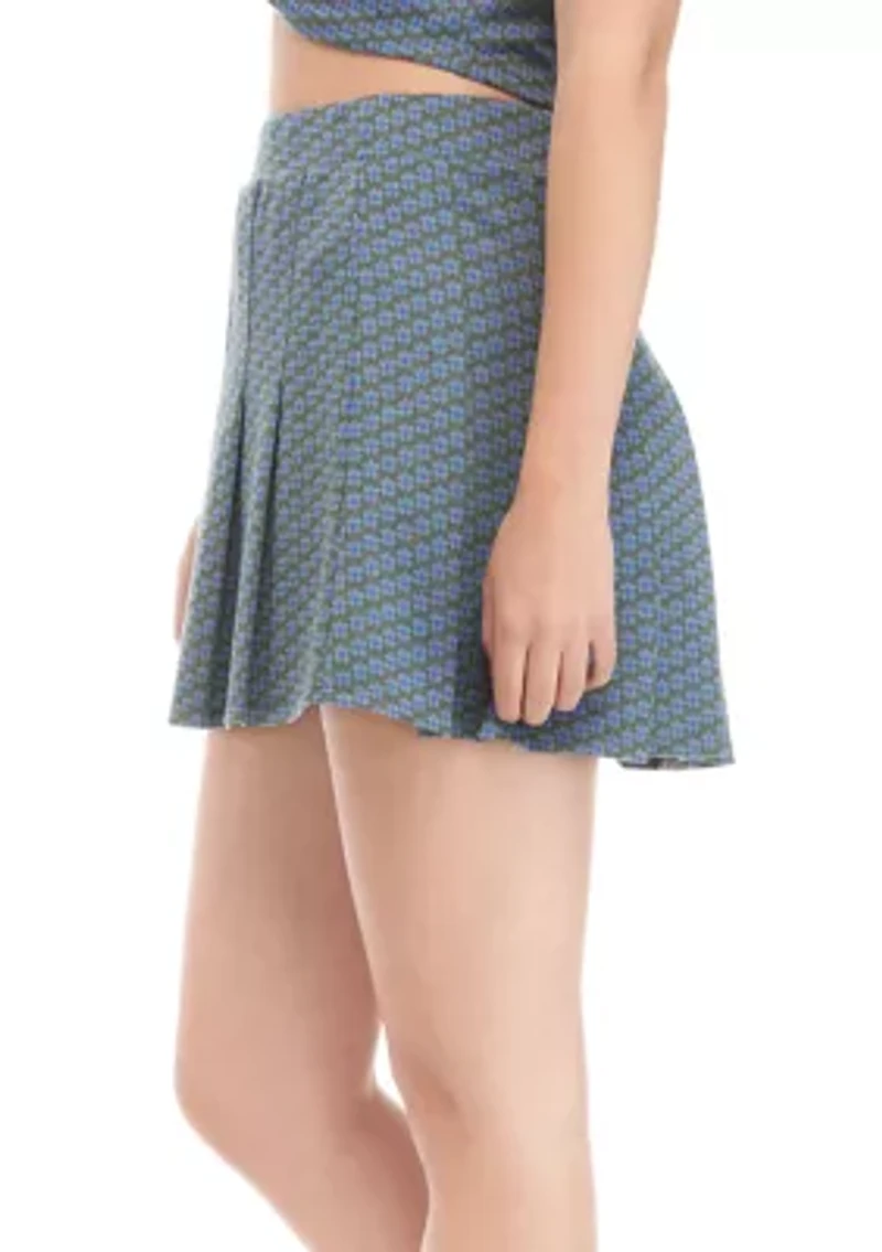 Juniors' Pleated Floral Pull On Skirt