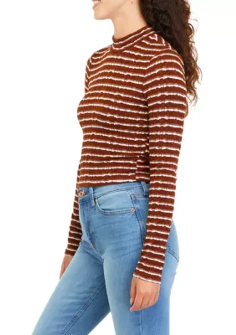 Juniors' Long Sleeve Textured Mock Neck Top