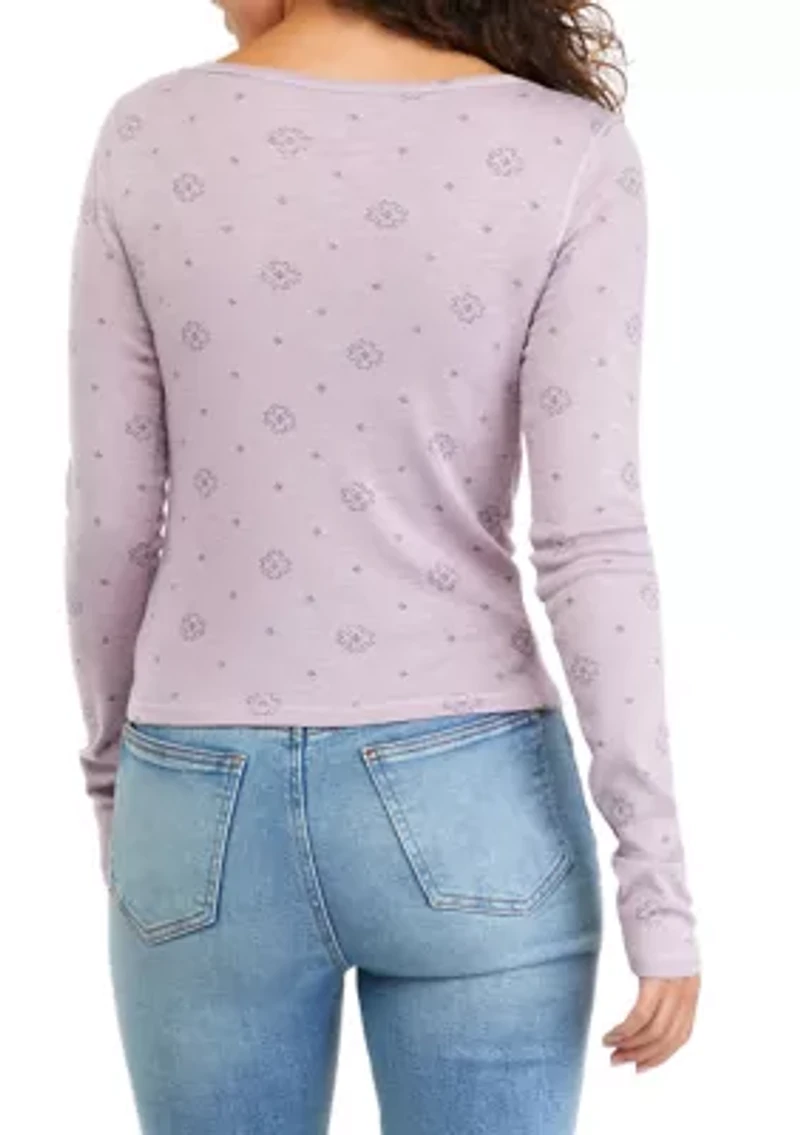 Juniors' Long Sleeve Ribbed Scoop Neck T-Shirt
