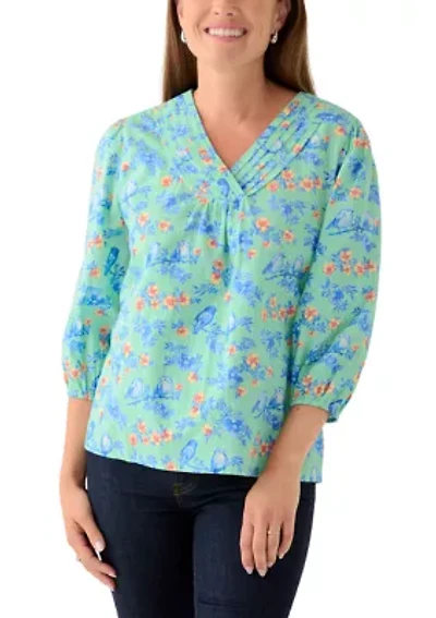 Petite 3/4 Sleeve V-Neck Texture Top