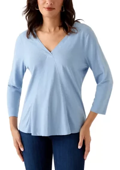 Women's 3/4 Sleeve V-Neck Solid T-Shirt with Neck Detail