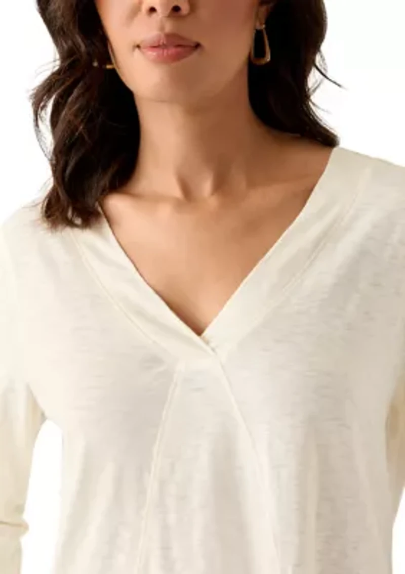 Women's 3/4 Sleeve V-Neck Solid T-Shirt with Neck Detail