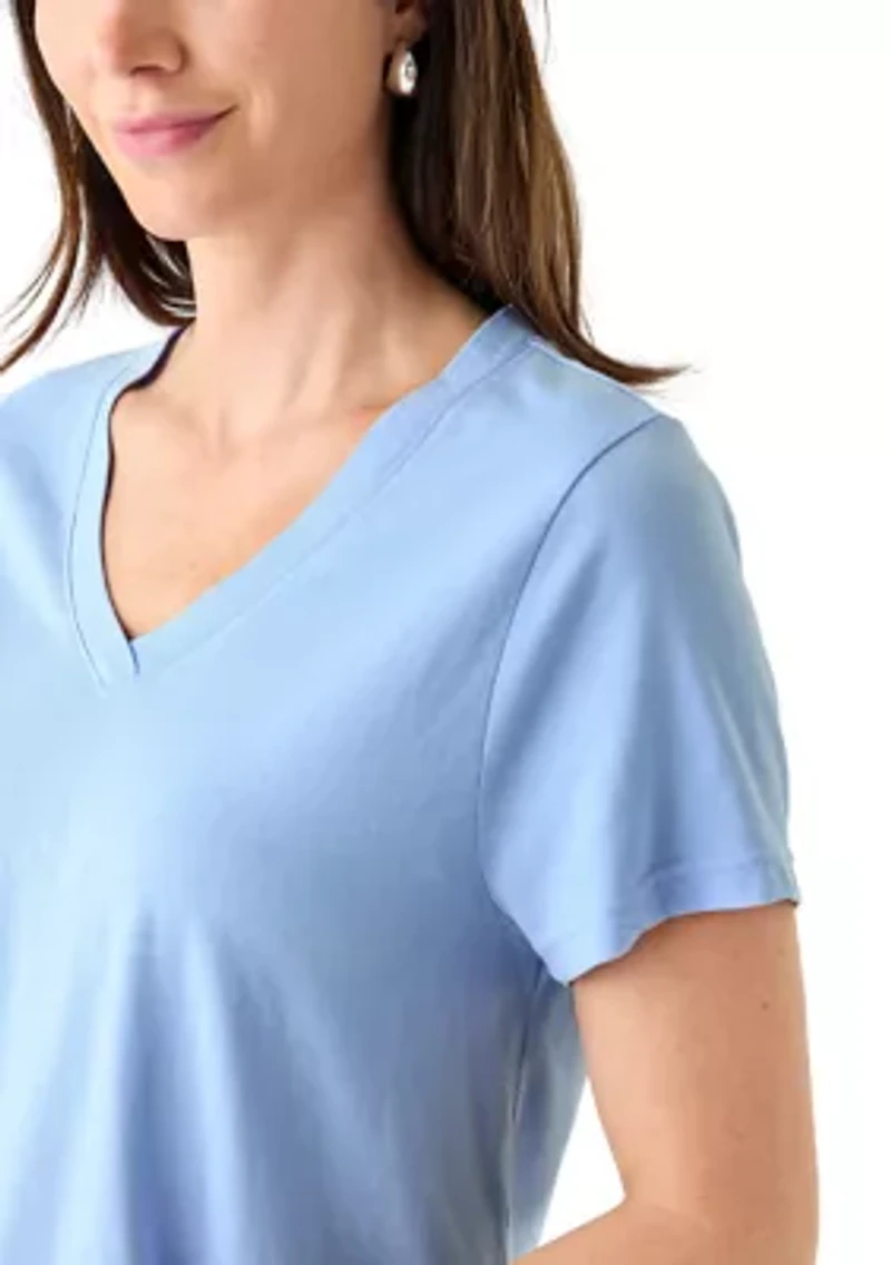 Women's Short Sleeve V-Neck Solid T-Shirt