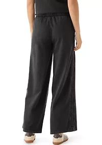 Women's Wide Leg Crochet Trim Crop Pants