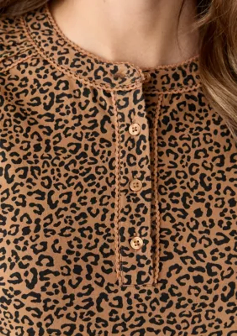 Women's Long Sleeve Pintuck Henley Print Blouse