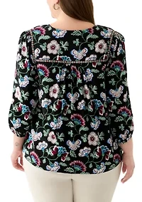 Plus 3/4 Sleeve Split Neck Top