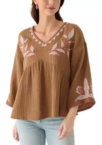 Women's Three-Quarter Sleeve Embroidered Top