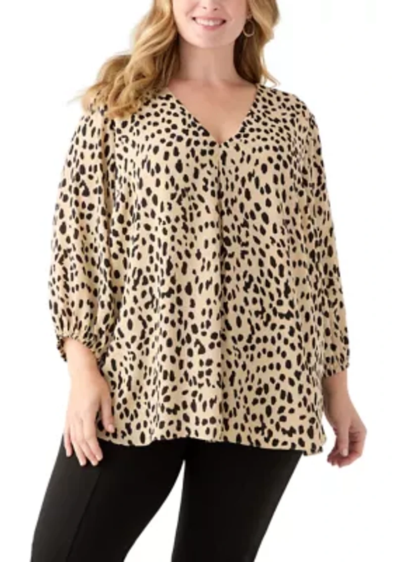 Plus 3/4 Sleeve V-Neck Shirt