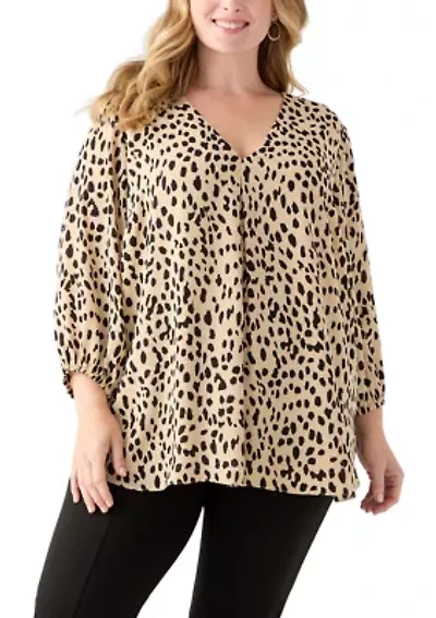 Plus 3/4 Sleeve V-Neck Shirt