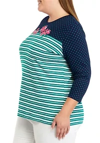 Plus 3/4 Sleeve Round Neck Graphic Top