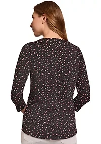 Women's 3/4 Sleeve V-Neck Heart Print Top