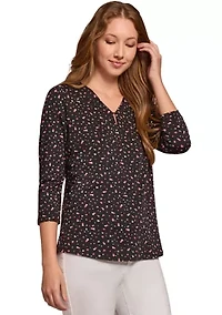 Women's 3/4 Sleeve V-Neck Heart Print Top