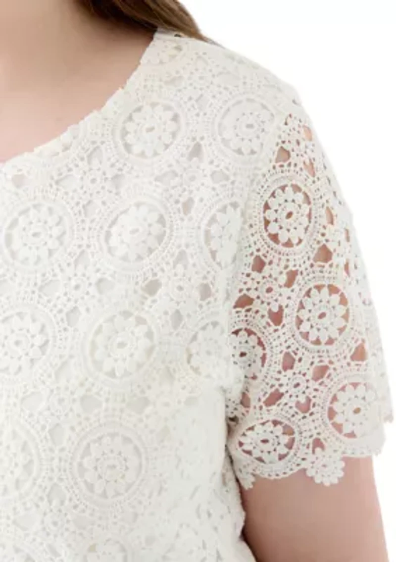 Plus Medallion Lace Short Sleeve Top