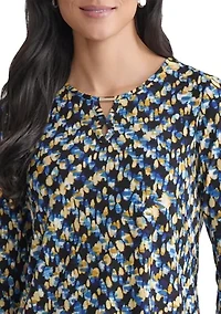 Petite 3/4 Sleeve Keyhole Top