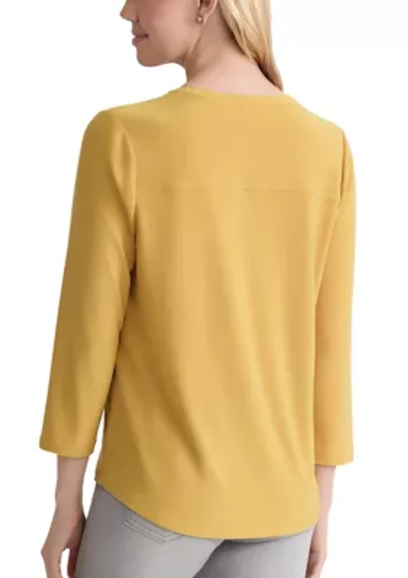 Petite Seeveless V-Neck Pleat Front Shell - Printed
