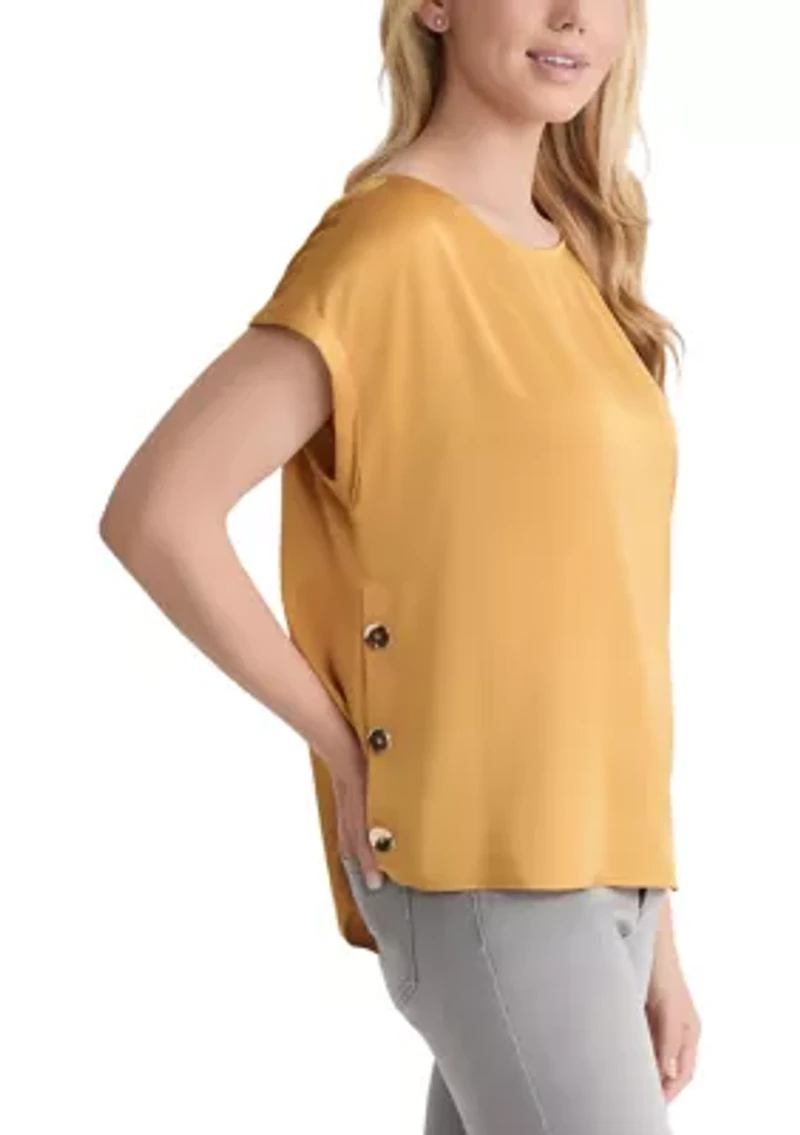 Women's Short Sleeve Side Button Crepe Top