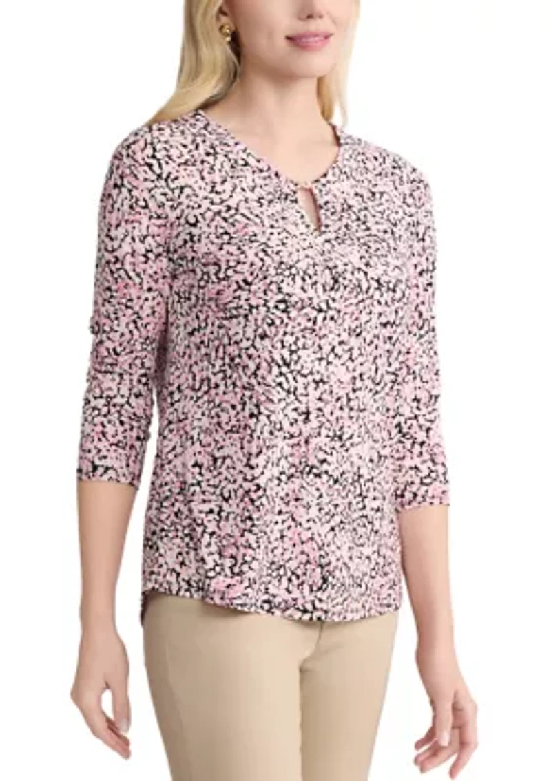 Petite 3/4 Sleeve V-Neck Print Top with Trim