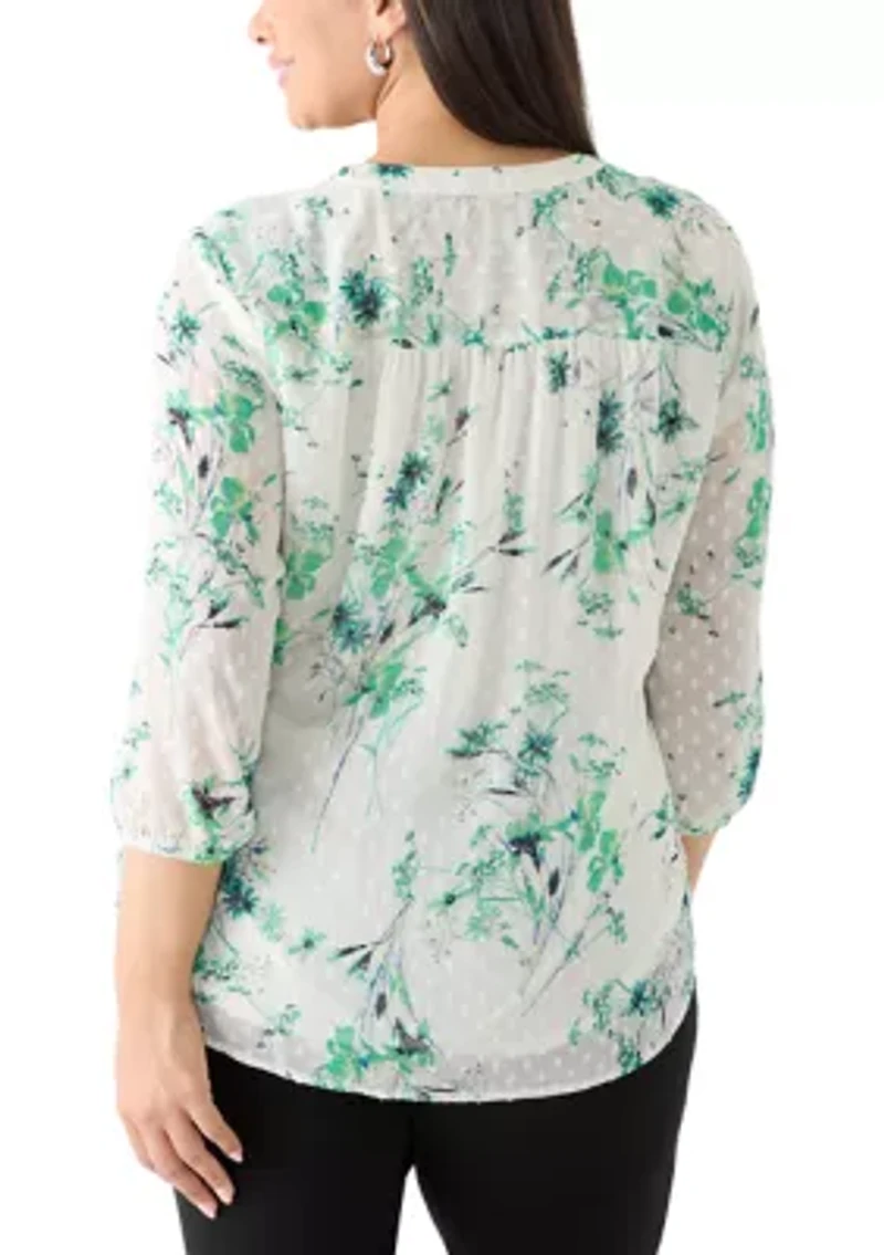 Plus Three-Quarter Sleeve V-Neck Clip Dot Tunic Top