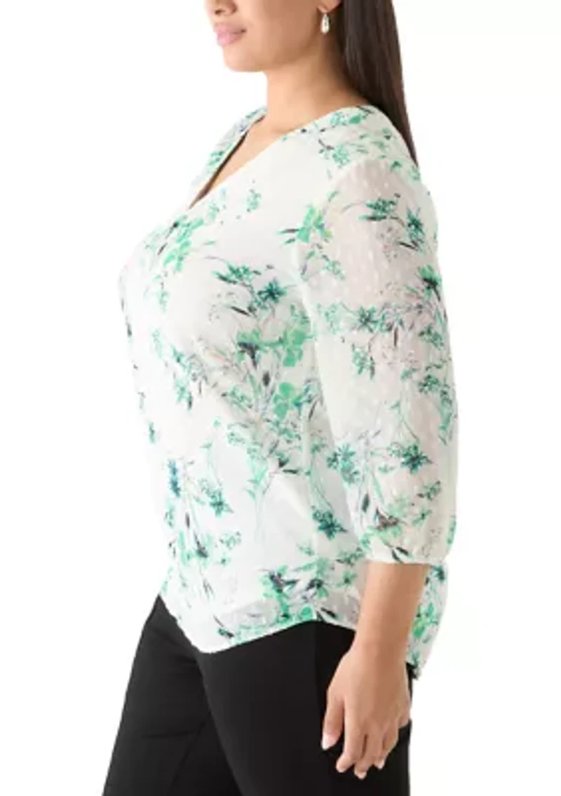 Plus Three-Quarter Sleeve V-Neck Clip Dot Tunic Top