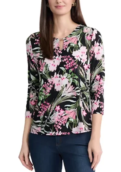 Women's 3/4 Sleeve V-Neck Noodle Top