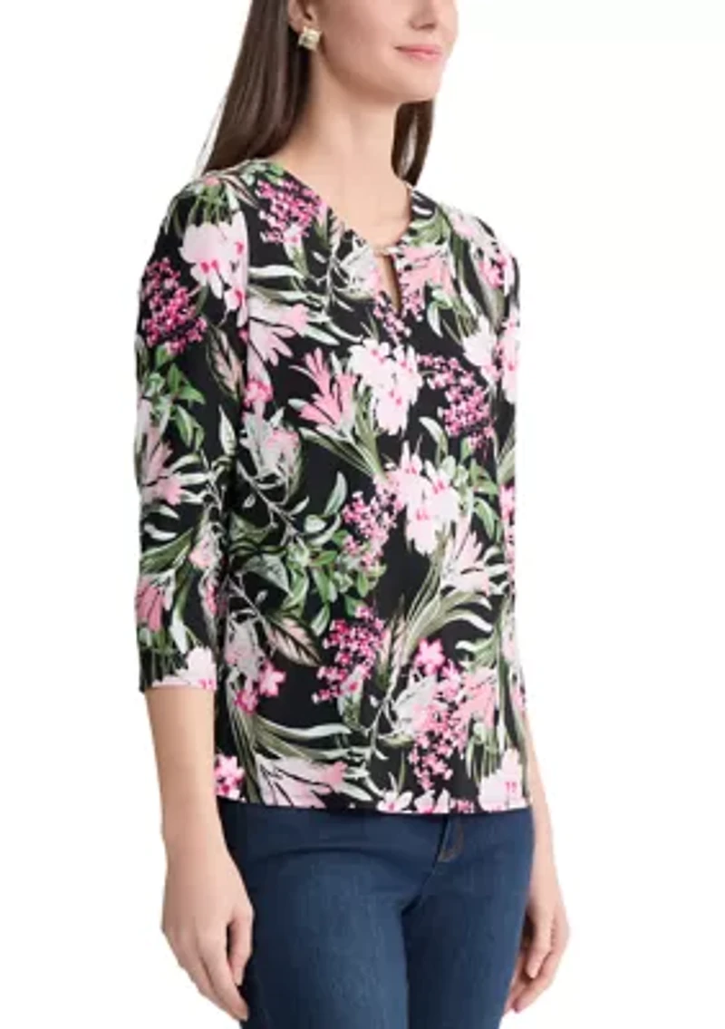 Women's 3/4 Sleeve V-Neck Noodle Top