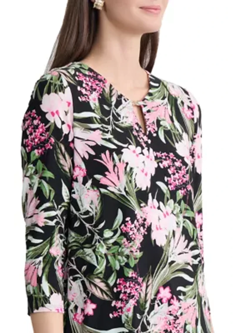 Women's 3/4 Sleeve V-Neck Noodle Top