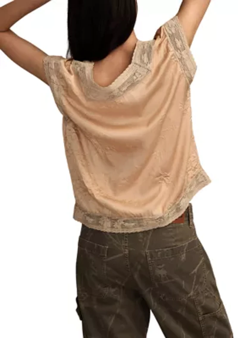 Women's Lace Trim Crinkle Short Sleeve Blouse