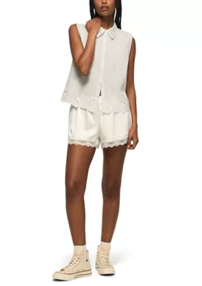 Women's Sleeveless Eyelet Button Down Shirt