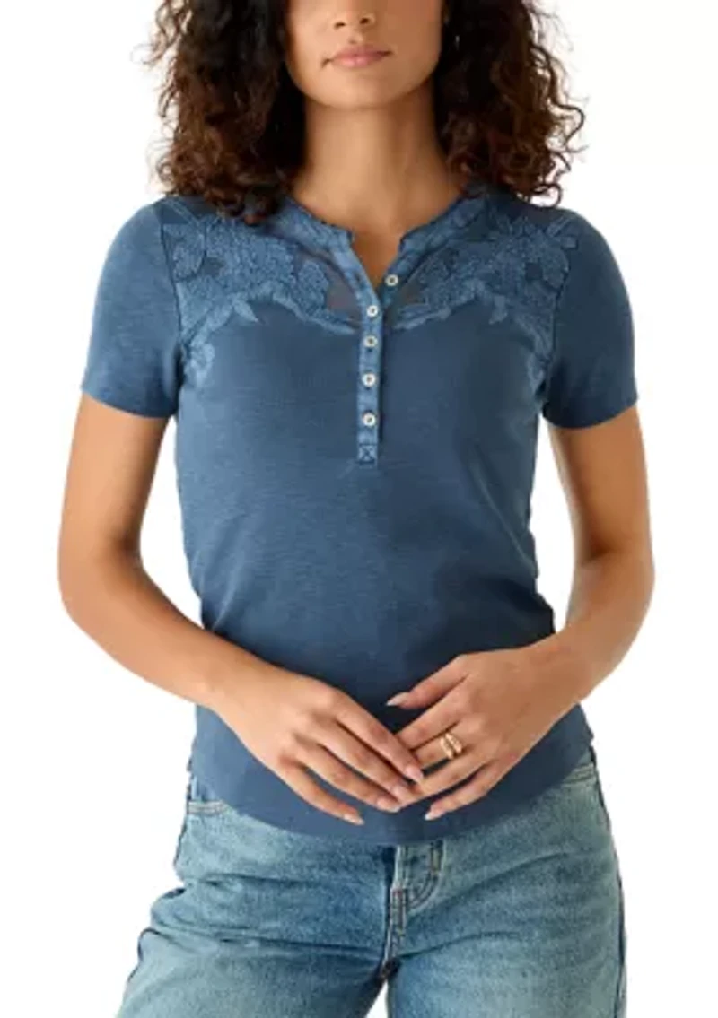 Women's Short Sleeve Curtwork Henley Shirt