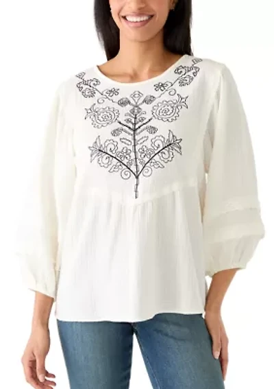 Women's 3/4 Sleeve Gauze Embroidered Bib Top