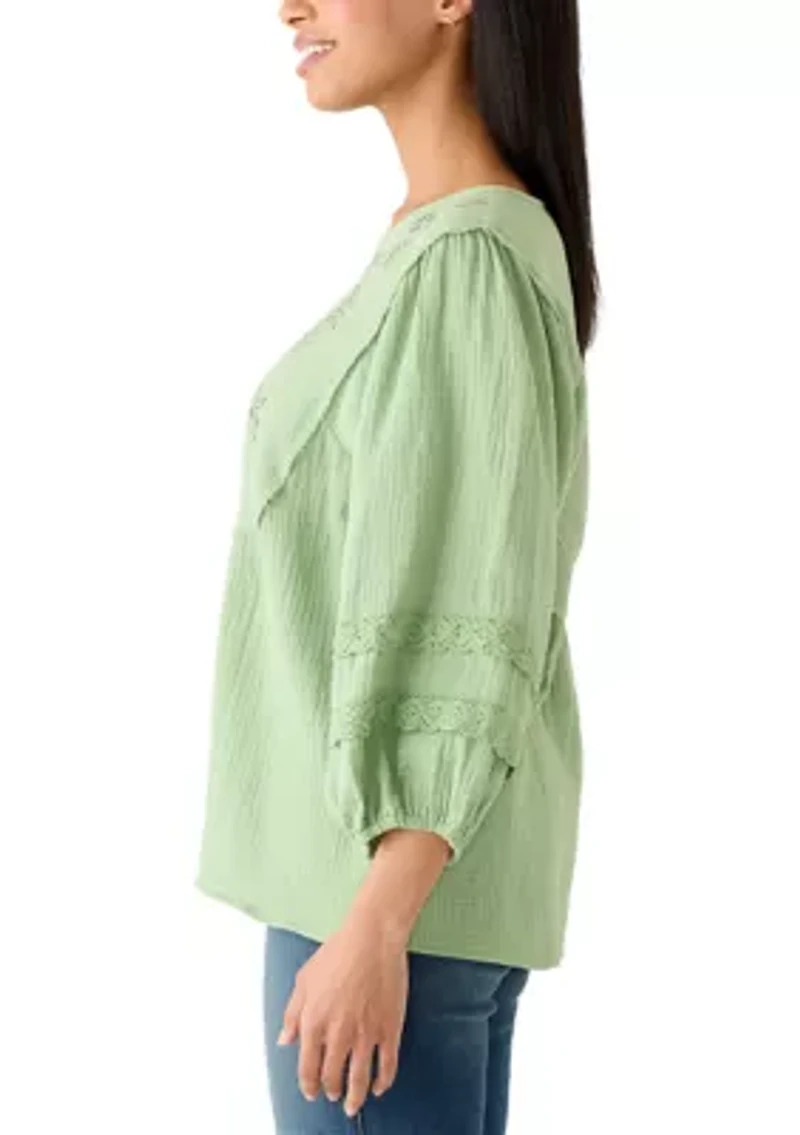 Women's 3/4 Sleeve Gauze Embroidered Bib Top